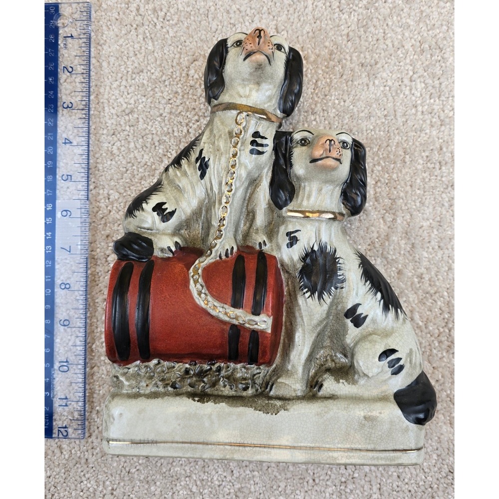Antique Staffordshire English Spaniel Dogs Figurine Pair Seated on Barrel - Picture 3 of 8